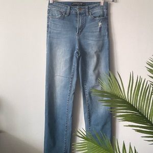 High rise, straight leg cropped denim